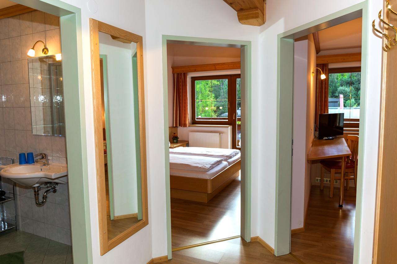 Hotel Alpenrose Muehlbach Am Hochkoenig Exterior photo
